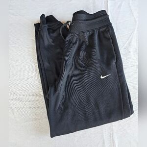 Nike Jogger Mens Small Black Therma-Fit Tapered Training Sweatpants 25" Inseam